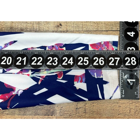 Fabletics Leggings Womens Large White Pink Floral Actual 30X27 Stretch Pants NWT - Picture 3 of 8